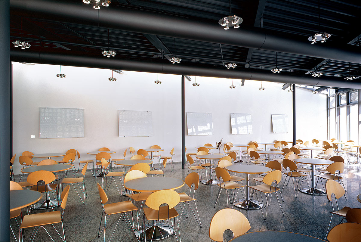 Kristine Oßwald: Domus Via