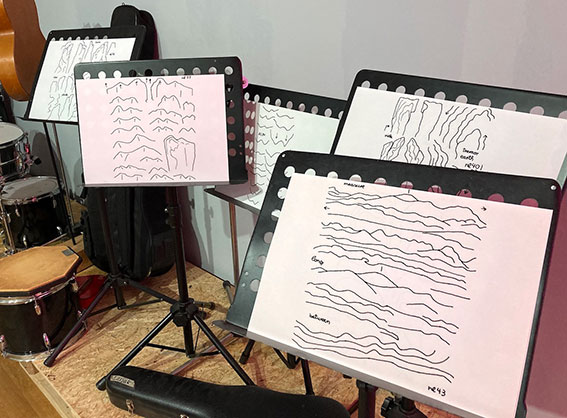 Performance Draußen sitzen